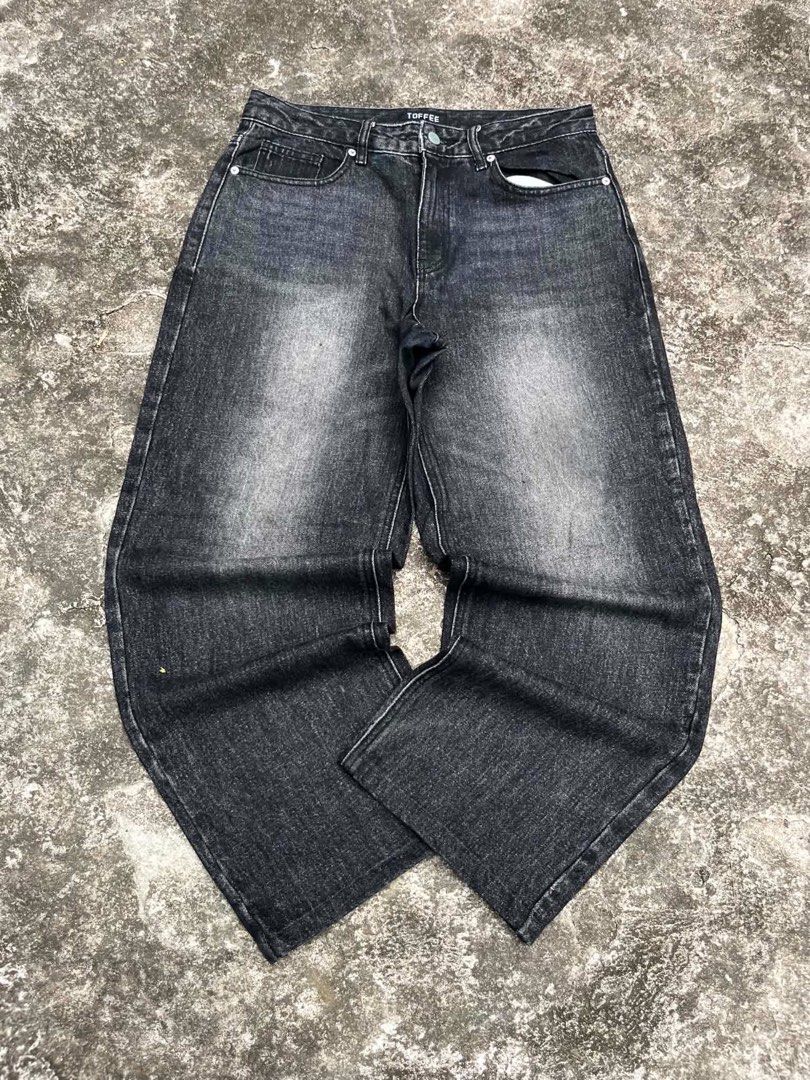 TOFFEE Black Wash Wide Leg Jeans (Category: Jeans) located in Manila. Submitted by fiercefox.4ae806 (Listing ID 1464483277, Image 1). Description: - Brand: TOFFEE - Style: Wide Leg Jeans - Color: Black Wash - Fit: Relaxed - Features: Slightly faded look, classic five-pocket styling - Closure: Button and zip fly - Occasion: Casual wear.