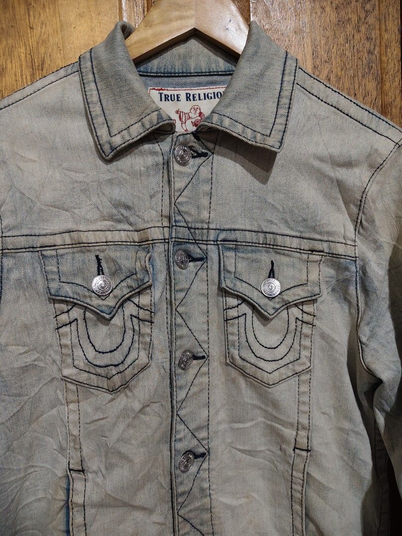 True Religion Denim Jacket (Category: Coats, Jackets and Outerwear) located in Iloilo. Submitted by branded-boy0422_16 (Listing ID 1464462331, Image 2). Description: xs on tag fits Meduim W: 19 L: 25 Excellent to as new Need washed only.