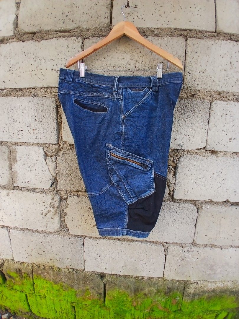 TS CARGO DUBLE NEE JORTS 36TO38 (Category: Shorts) located in Munoz. Submitted by cabalardomine98 (Listing ID 1464358557, Image 3). Description: EXCELLENT NO ISSUE.