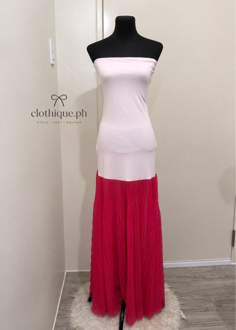 Tube Maxi Dress (Category: Dresses) located in Makati City. Submitted by clothique.ph (Listing ID 1464431809, Image 1). Description: ୨୧ ˚₊‧ 𝓣𝓾𝓫𝓮 𝓜𝓪𝔁𝓲 𝓓𝓻𝓮𝓼𝓼 ˚₊‧୨୧ 𐙚 𝓔𝓵𝓮𝓰𝓪𝓷𝓽 • 𝓕𝓮𝓶𝓲𝓷𝓲𝓷𝓮 • 𝓒𝓱𝓲𝓬 ✨ ♡ 𝓑𝓻𝓪𝓷𝓭 𝓝𝓮𝔀 ♡ 𝓦𝓲𝓽𝓱 𝓘𝓷𝓭𝓲𝓿𝓲𝓭𝓾𝓪𝓵 𝓟𝓸𝓾𝓬𝓱 🛍️ ♡ 𝓑𝓮𝓼𝓽 𝓕𝓲𝓽: 𝓤𝓹 𝓽𝓸 𝓛𝓪𝓻𝓰𝓮 ♡ 𝟣 𝓼𝓽𝓸𝓬𝓴 𝓸𝓷𝓵𝔂 🎀 𐙚 𝓔𝓯𝓯𝓸𝓻𝓽𝓵𝓮𝓼𝓼𝓵𝔂 𝓬𝓱𝓲𝓬 𝓪𝓷𝓭 𝓹𝓮𝓻𝓯𝓮𝓬𝓽 𝓯𝓸𝓻 𝓽𝓱𝓸𝓼𝓮 𝓮𝓵𝓮𝓰𝓪𝓷�