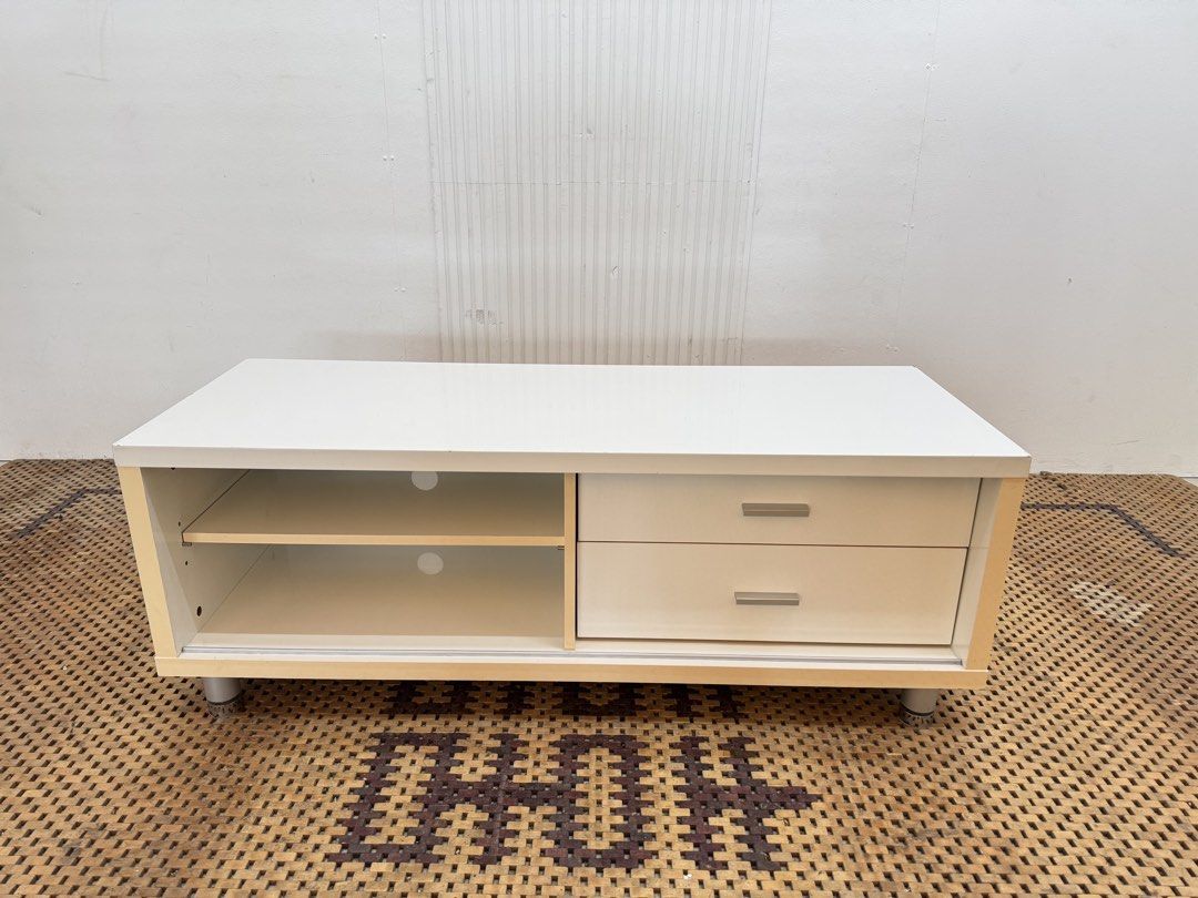 Tv Rack (Category: TV Consoles) located in Quezon City. Submitted by matetdevis13 (Listing ID 1464512917, Image 2). Description: White TV Rack Price: 5,500 L47 x W18 x H17.5 In good condition Code MJS14-T22.