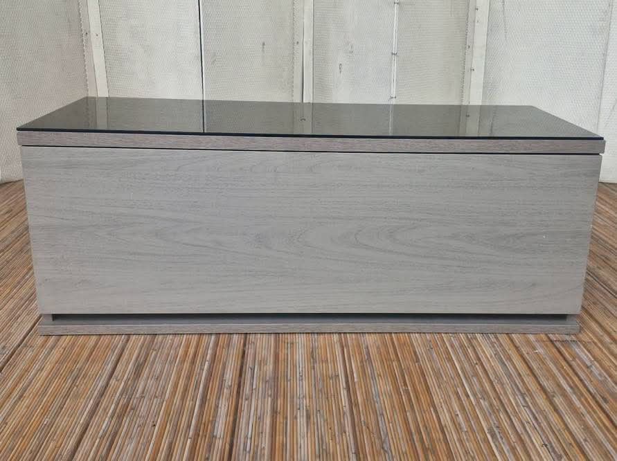 Tv rack (Category: TV Consoles) located in Meycauayan. Submitted by marygracecasimiro (Listing ID 1464522123, Image 1). Description: TV Stand, Glass Top Good up to 42” L39 x W16 x H15 Price: 5,900💚.