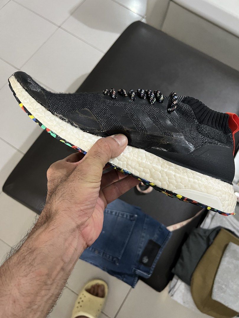 ULTRABOOST ATR (Category: Sneakers) located in Santa Maria. Submitted by jeshtine (Listing ID 1464396306, Image 3). Description: .