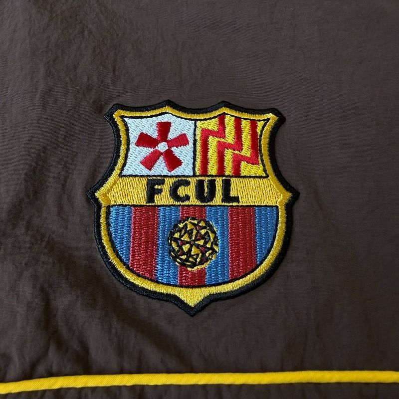 Ultralight Barca Jacket Brown (Category: Coats, Jackets and Outerwear) located in Kuala Lumpur. Submitted by moneygarments (Listing ID 1464399310, Image 3). Description: 🎁FREE MYSTERY GIFT ON ORDERS RM275+🎁 📦 Shipping available across Malaysia 📲 Check out my profile for more 🚨 Limited pieces available—once it's gone, it's gone 💰 Prices are negotiable ✅ Trusted seller with hassle-free deals & shipping.