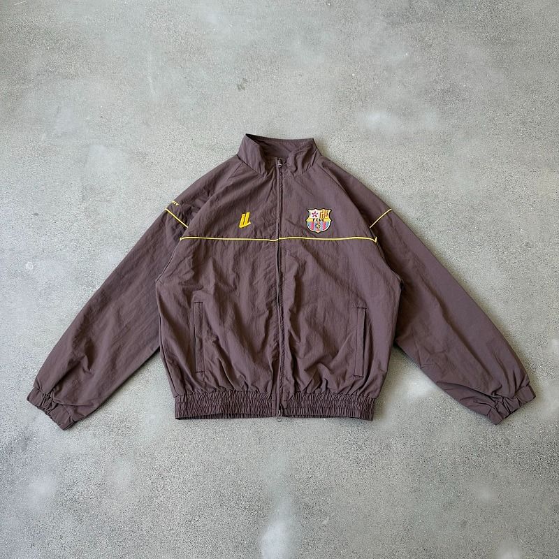 Ultralight Barca Jacket Brown (Category: Coats, Jackets and Outerwear) located in Kuala Lumpur. Submitted by moneygarments (Listing ID 1464399310, Image 2). Description: 🎁FREE MYSTERY GIFT ON ORDERS RM275+🎁 📦 Shipping available across Malaysia 📲 Check out my profile for more 🚨 Limited pieces available—once it's gone, it's gone 💰 Prices are negotiable ✅ Trusted seller with hassle-free deals & shipping.