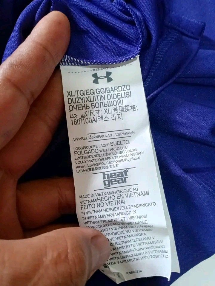 Under Armour Performance Polo (Category: Activewear) located in Guihulngan. Submitted by johnjohndripgoods (Listing ID 1464360374, Image 3). Description: UA PERFORMANCE POLO DIMES: 23.5x30 LIKE NEW CONDITION NO ISSUE BINORDAHAN , SEE LAST PIC OPEN FOR VC DM.