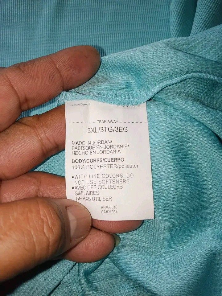 UNDER ARMOUR TECH TEXTURED SHORT SLEEVE (Category: Tshirts & Polo Shirts ) located in Guihulngan. Submitted by johnjohndripgoods (Listing ID 1464360524, Image 3). Description: UA TECH TEXTURED SHORT SLEEVE DIMES: 27x32 - 33 BRAND-NEW CONDITION WITH HANG TAG NO ISSUE OPEN FOR VC DM.
