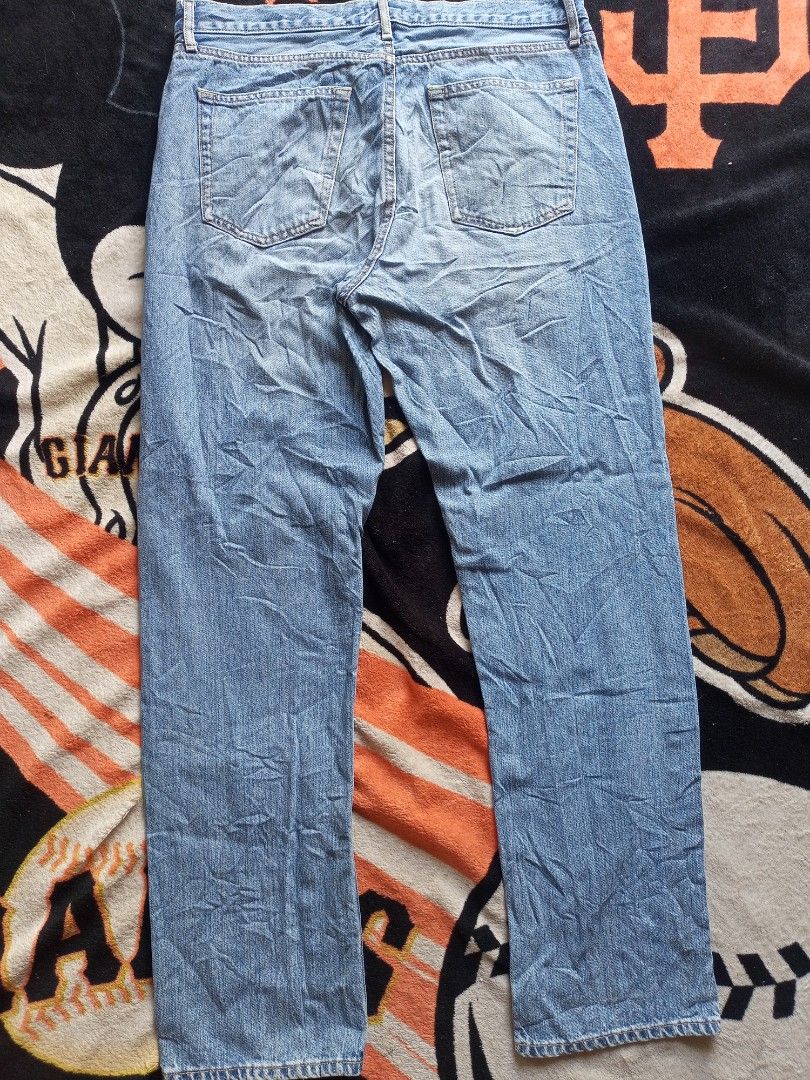 Uniqlo Men's Jeans (Category: Jeans) located in Castilla. Submitted by stignapamorma (Listing ID 1464449603, Image 2). Description: Branded Thrifted Men Jeans Size - 34x41.5 Condition - Excellent Color Rate - 9/10 Issue - None Price - 500+SF.