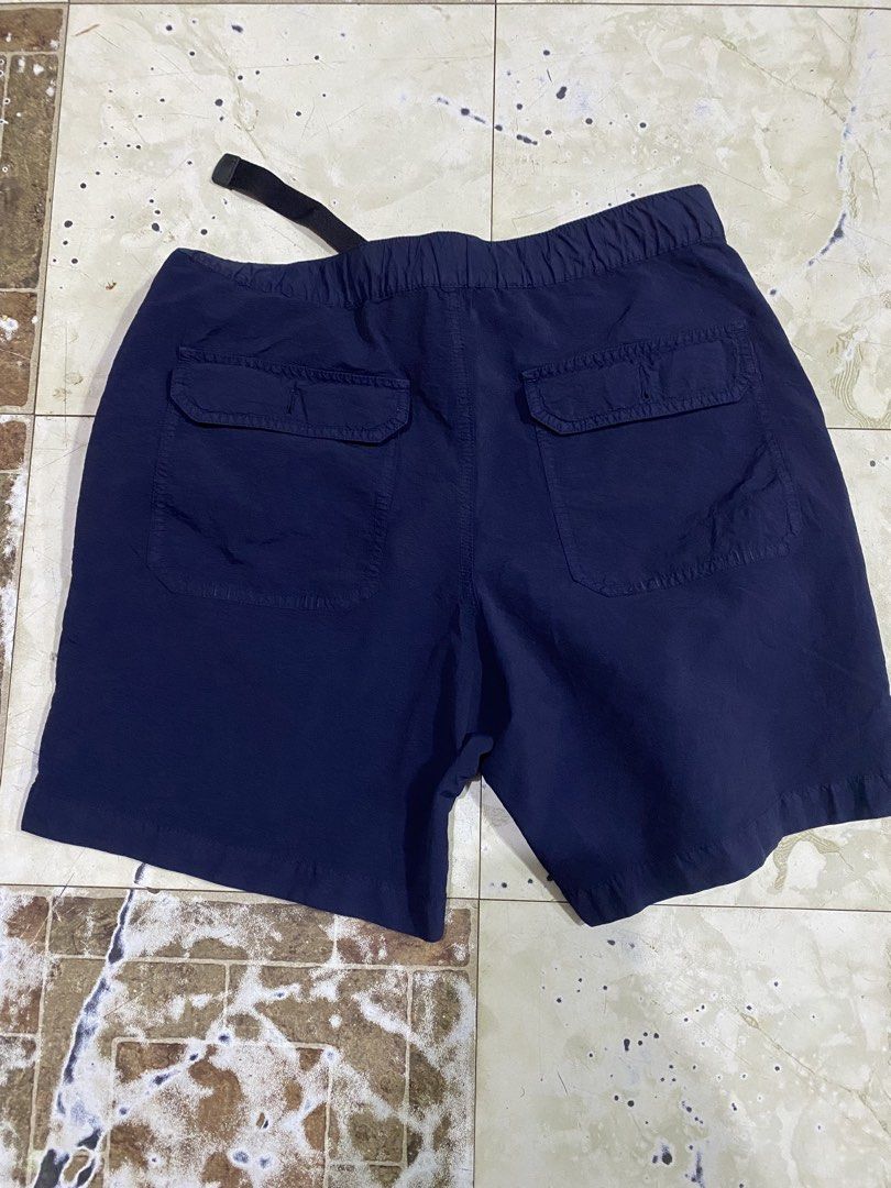 Uniqlo Nylon short (Category: Shorts) located in Tagoloan. Submitted by puretiger-389e (Listing ID 1464474078, Image 2). Description: Uniqlo short Excellent condition Size Small 29 waistline 16 length No issue .