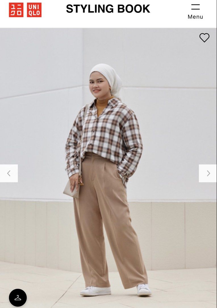 Uniqlo pleated wide pants (Category: Jeans) located in Bulacan. Submitted by arjoeocano-36257 (Listing ID 1464482561, Image 1). Description: Fresh from bale. Uniqlo pleated wide pants Size 26 L38 leg opening 9 450 php Loc: bulacan.