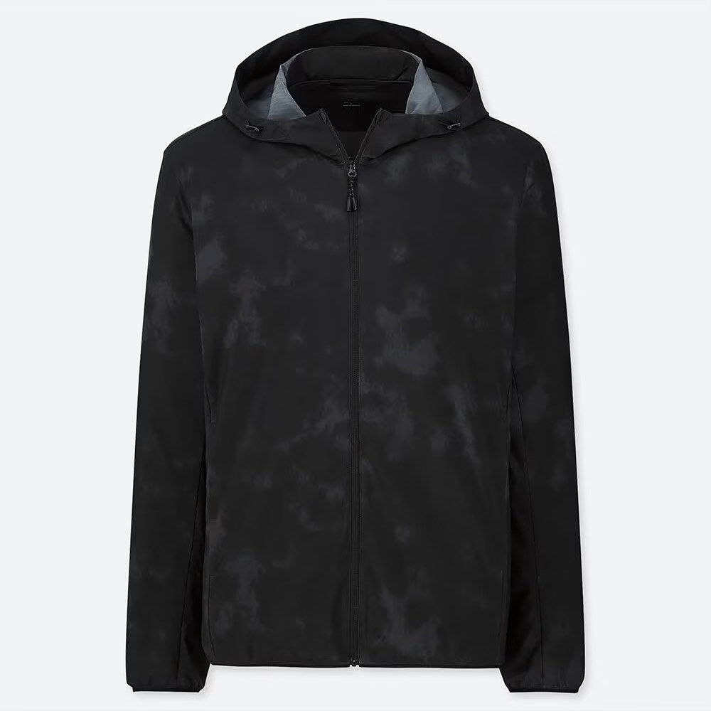 Uniqlo Pocketable Parka for Men (Category: Coats, Jackets and Outerwear) located in Quezon City. Submitted by gothrifty28 (Listing ID 1464363353, Image 1). Description: Uniqlo Pocketable Parka for Men 𝙎𝙞𝙯𝙚: Small (23.5x19) 𝘾𝙤𝙣𝙙𝙞𝙩𝙞𝙤𝙣: Like New✨ 🏷️450 *Own Preloved. Missing pouch 📍 𝙇𝙤𝙘𝙖𝙩𝙞𝙤𝙣: Quirino Province 🚛 𝘾𝙤𝙪𝙧𝙞𝙚𝙧: J&T Express / JRS Express 💳 𝙁𝙞𝙧𝙨𝙩 𝙩𝙤 𝙥𝙖𝙮, 𝙜𝙚𝙩𝙨 𝙩𝙝𝙚 𝙞𝙩𝙚𝙢 ⚠️ 𝙉𝙤 𝙍𝙚𝙩𝙪𝙧𝙣/�