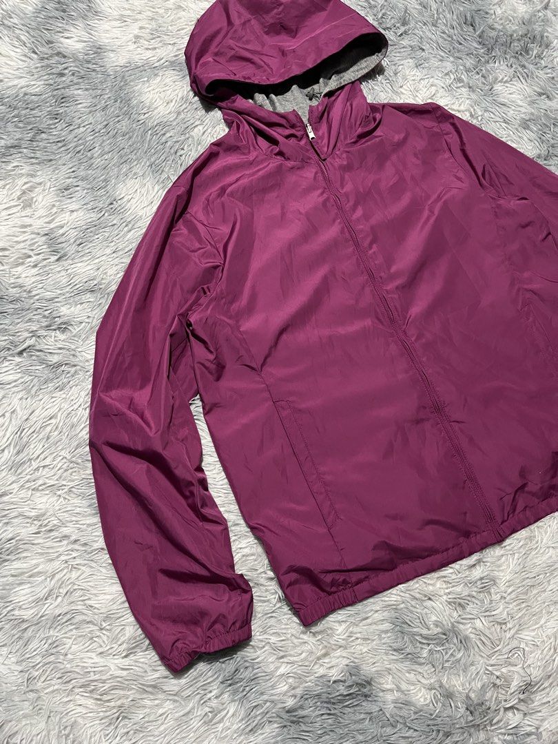 Uniqlo Reversible Parka Jacket (Category: Coats, Jackets and Outerwear) located in Sasmuan (Sexmoan). Submitted by winterclothes.ph (Listing ID 1464415852, Image 3). Description: Uniqlo Reversible Parka Jacket XL on tag Women’s code Width 20.5 Length 21.5 Excellent Condition.