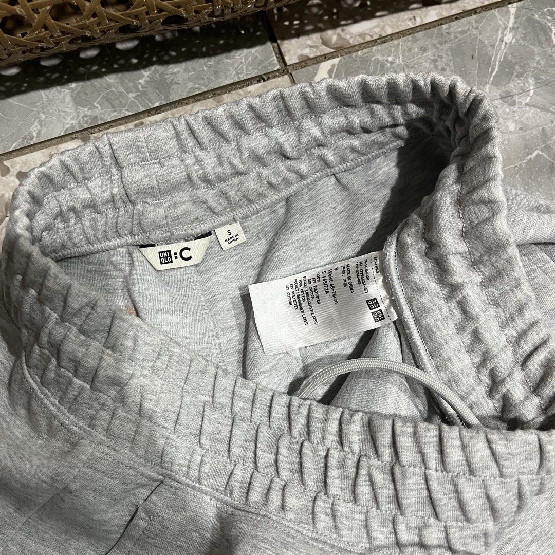 UNIQLO:C WIDE SWEATPANTS (Category: Jeans) located in Iloilo. Submitted by uk.hade (Listing ID 1464557287, Image 2). Description: EXCELLENT CONDITION NEED WASH ONLY SMALL ON TAG WAIST 30 - 32 LENGTH 40 HEM 9.5.