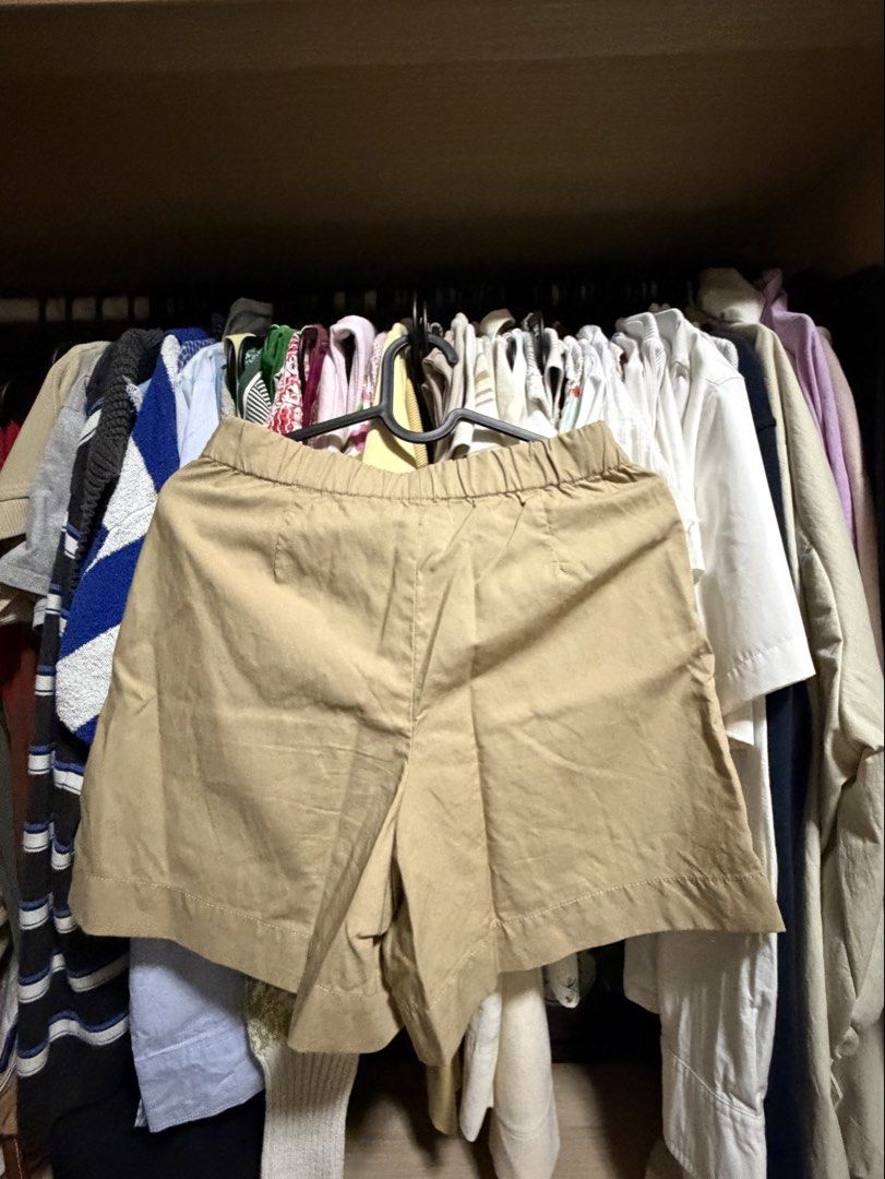 Unqilo Skort (Category: Shorts) located in Quezon City. Submitted by _cjbarrera (Listing ID 1464394217, Image 2). Description: .