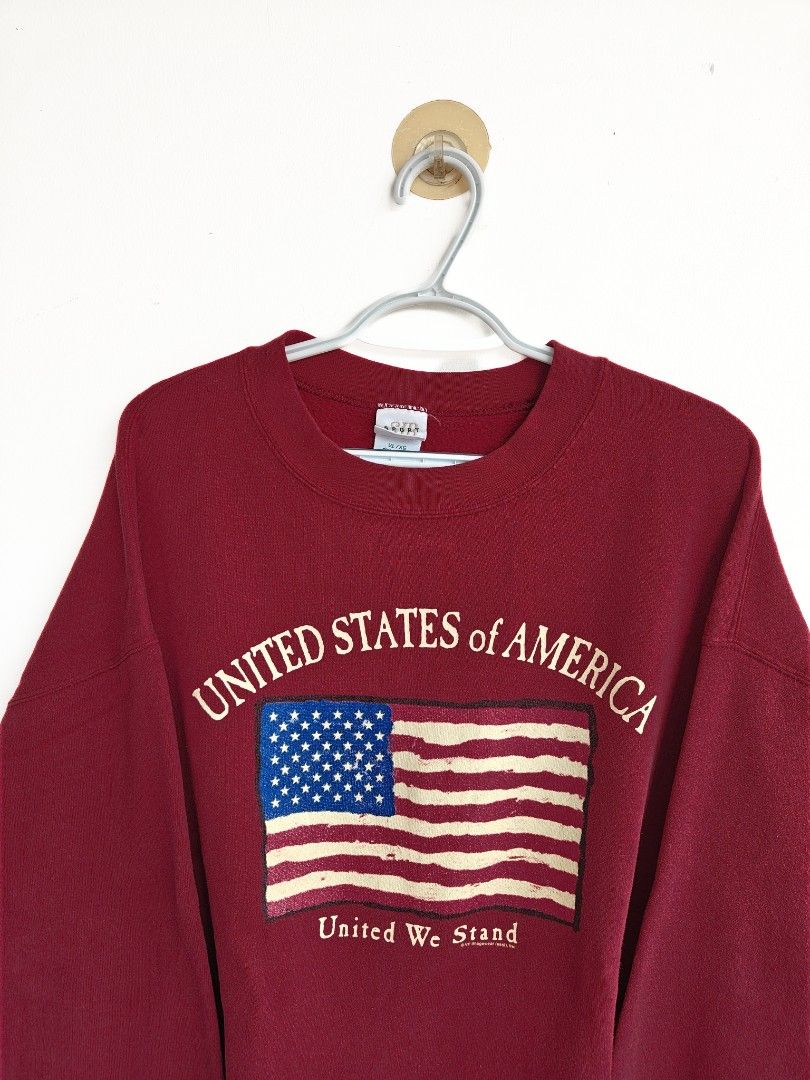 USA Crewneck (Category: Coats, Jackets and Outerwear) located in Imus. Submitted by valentino.bros. (Listing ID 1464547272, Image 3). Description: .