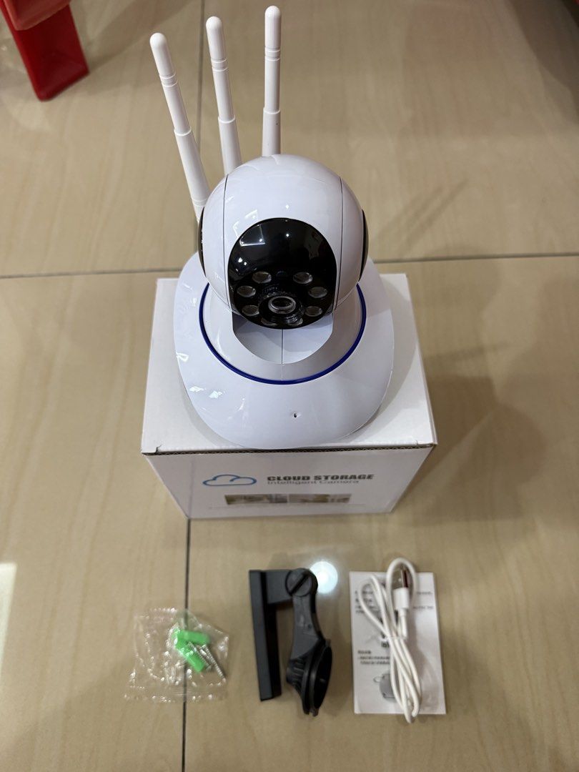 V720 Intelligence Camera (Category: Security Systems & CCTV Cameras) located in Ipoh. Submitted by bambooseller (Listing ID 1464457805, Image 2). Description: 2x New Unit Indoor Intelligence CCTV camera for sales rm50/pc.