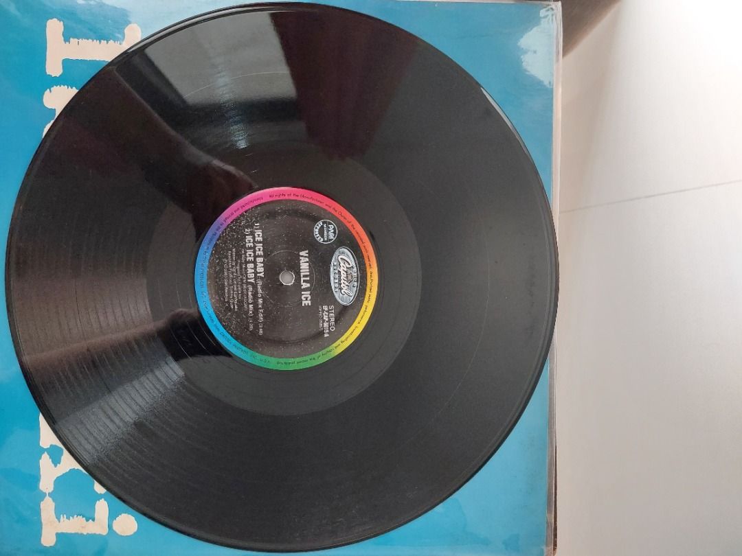 Vanilla Ice - Ice Ice Baby Vinyl Record (Category: Vinyls) located in Quezon City. Submitted by safefish_95f205 (Listing ID 1464366943, Image 2). Description: - Vanilla Ice vinyl record - Includes the hit song 'Ice Ice Baby' - Essential addition to any classic hip-hop collection.