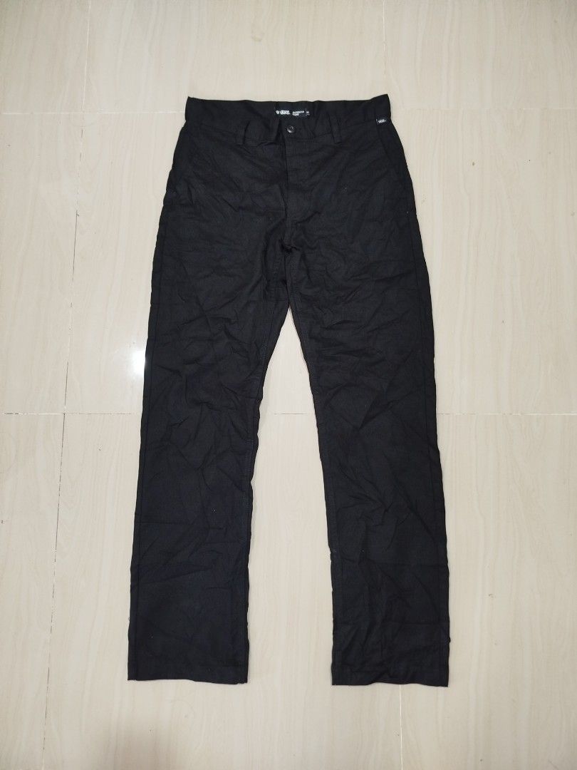 Vans Authentic Chino Relaxed Fit - size 30 (Category: Chinos) located in Aroroy. Submitted by dr0p-a-dr1p (Listing ID 1464473782, Image 1). Description: - Black Vans Authentic Chino Pants - Relaxed Fit - Size: 30 / Length: 41 - Classic Chino Style - Comfortable Cut - Ideal for Everyday Wear - Made in India.