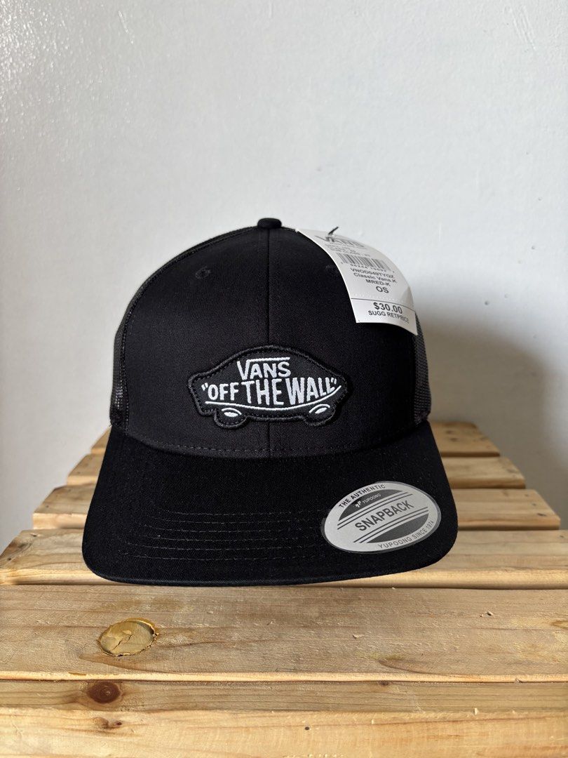 Vans cap (Category: Caps & Hats) located in Davao. Submitted by truepenguin_f2a806 (Listing ID 1464523230, Image 1). Description: Brandnew ✅ What you see is what you get ✅ We ship nationwide ‼️ .