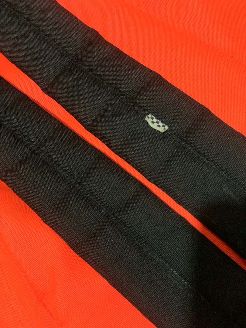 Vans Off The Wall Neon Orange Backpack (Category: Backpacks) located in Carmona. Submitted by rareleih (Listing ID 1464556797, Image 3). Description: - Neon orange Vans backpack - Classic Vans logo on front - Main compartment and front pocket - Padded shoulder straps for comfort -1500.