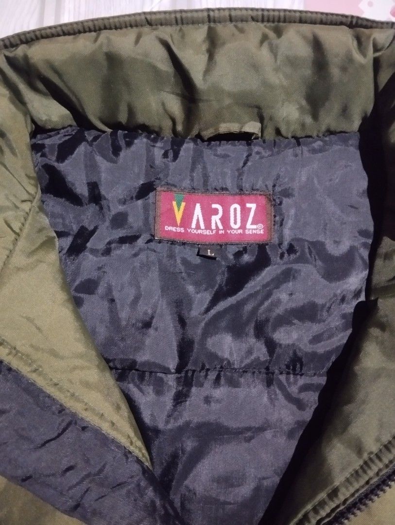 VAROZ Utility Vest (Category: Vests) located in Makati City. Submitted by christhrift10 (Listing ID 1464507863, Image 2). Description: Varoz Utility Vest Large on tag 23x25 Good condition P350+sf Loc.Olympia, Makati Gcash ready if J&T Pick-up or Delivery.