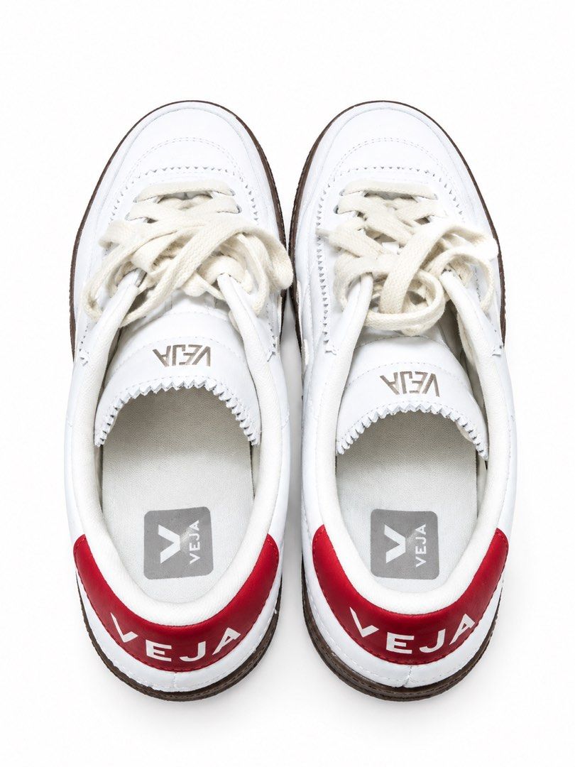Veja Panenka Leather (Category: Sneakers) located in Manila. Submitted by imanu_123 (Listing ID 1464567248, Image 1). Description: Veja Panenka leather sneakers in white and pierre, featuring a distinctive contrast red heel tab.