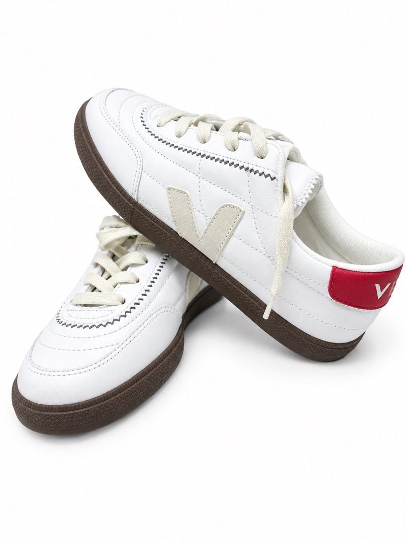 Veja Panenka Leather (Category: Sneakers) located in Manila. Submitted by imanu_123 (Listing ID 1464567248, Image 2). Description: Veja Panenka leather sneakers in white and pierre, featuring a distinctive contrast red heel tab.