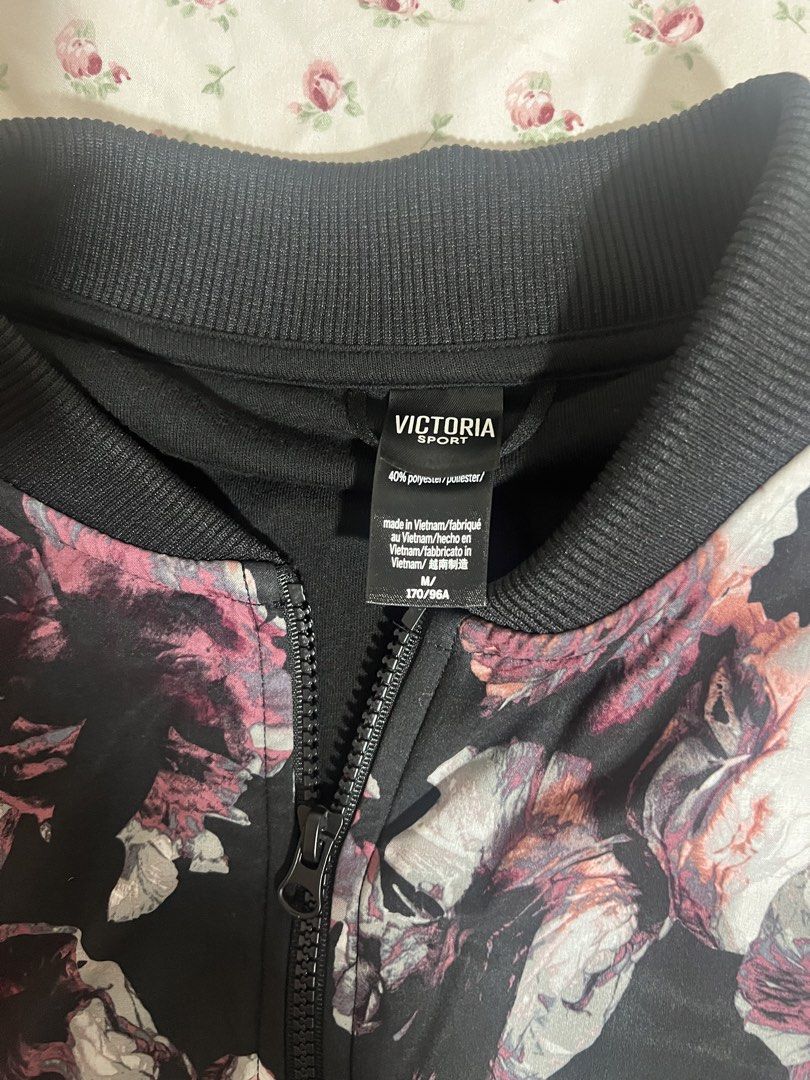 Victoria Secret Bomber Jacket (Category: Coats, Jackets and Outerwear) located in Quezon City. Submitted by ficarts (Listing ID 1464464778, Image 2). Description: Women’s bomber jacket floral rfs: decluttering send me your offers .