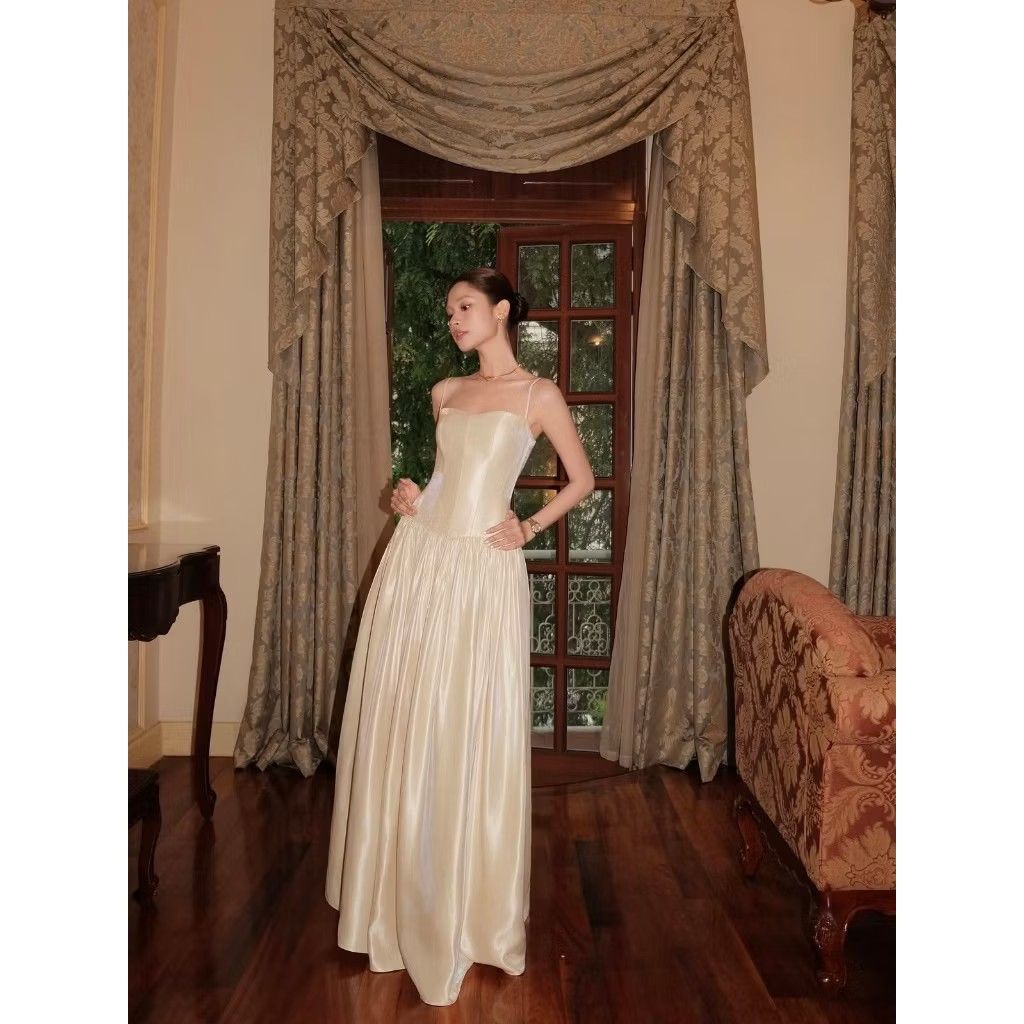 Vietnamese Dress (Category: Dresses) located in Manila. Submitted by dawnxx (Listing ID 1464375786, Image 1). Description: .
