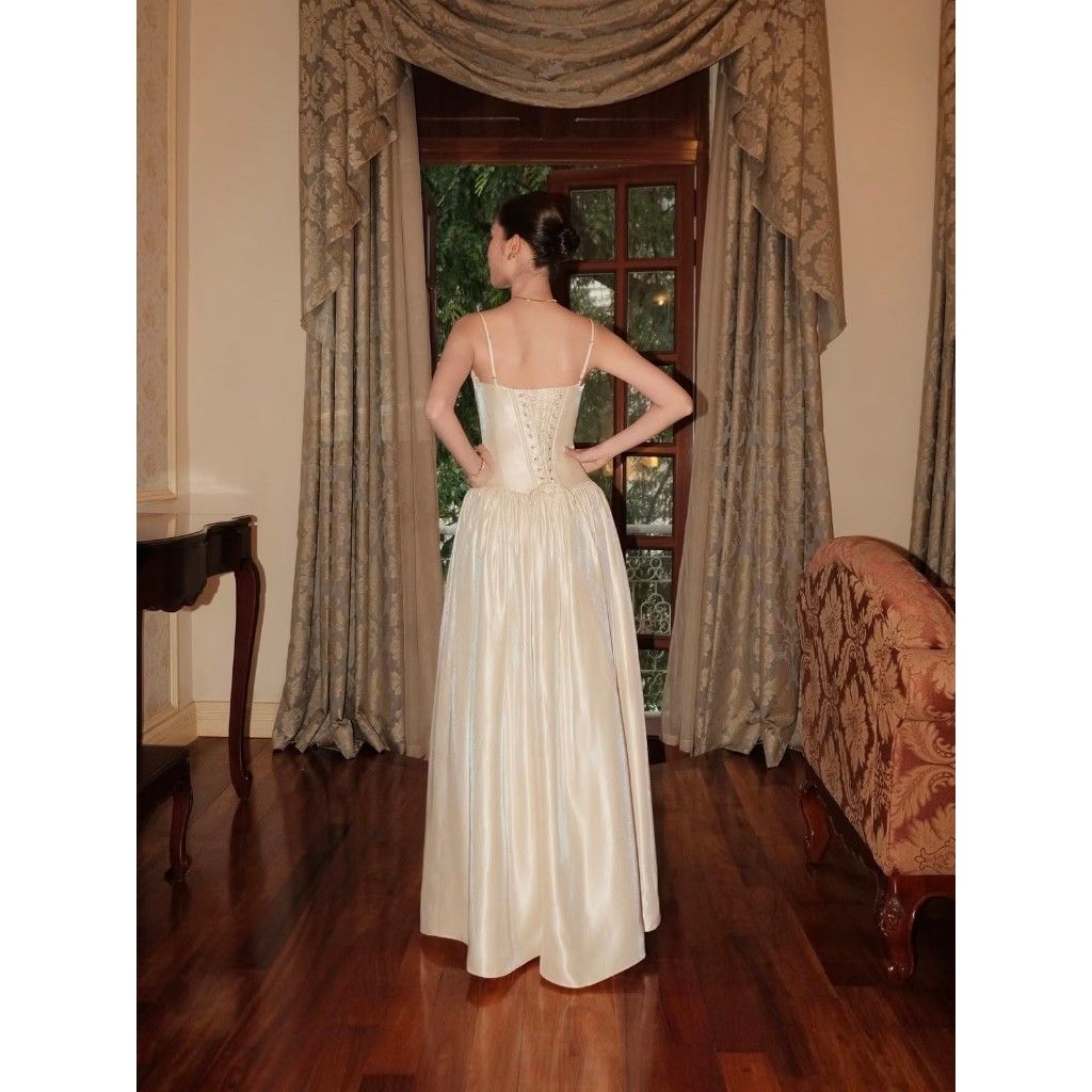 Vietnamese Dress (Category: Dresses) located in Manila. Submitted by dawnxx (Listing ID 1464375786, Image 2). Description: .