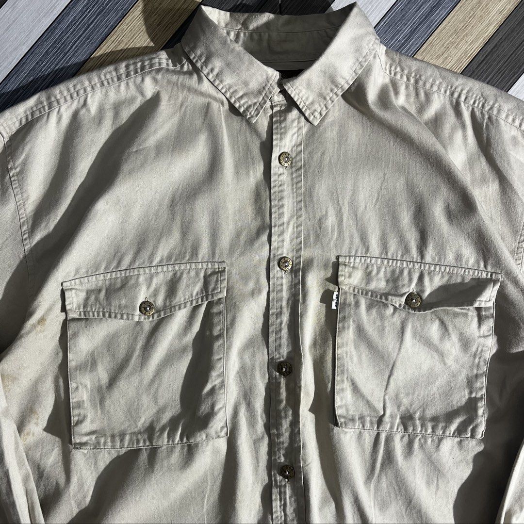 Vintage 00’s Levis Strauss Work Shirt (Category: Coats, Jackets and Outerwear) located in Daraga. Submitted by th3cliquejunks (Listing ID 1464497697, Image 2). Description: Vintage 00’s Levis Strauss Work Shirt Tagged Size: Large Condition: 9/10 Flaw: Stain. Check 5th pic. Need Wash only Measurement: Pit to pit: 24” Length: 29” - 2,000 Dm!.