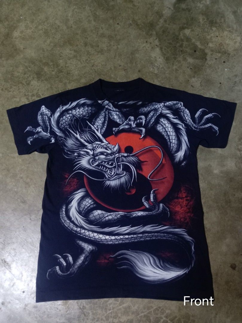 Vintage 1990s y2k dragon tshirt (Category: Activewear) located in Sindangan. Submitted by barak_ukay (Listing ID 1464452965, Image 1). Description: Good condition No issues Cotton Cut tags.