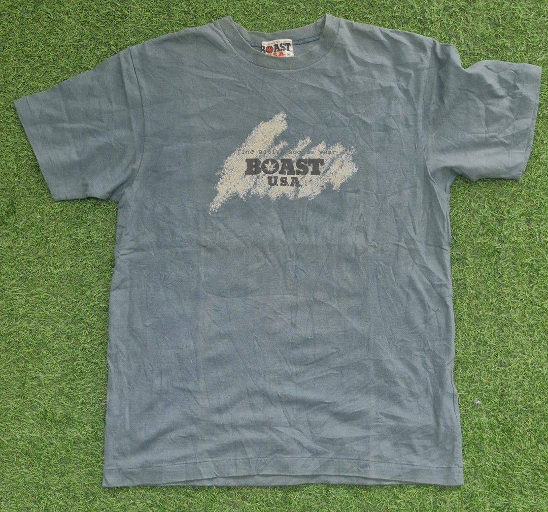 Vintage boast usa weed tee (Category: Tshirts & Polo Shirts ) located in Pili. Submitted by the_g_thrift (Listing ID 1464430147, Image 1). Description: size medium on tag dimes: 21 x 28 singlr stitch all the way.