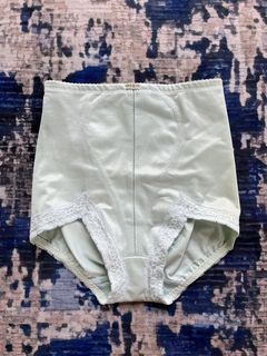 (Category: ) located in . Submitted by thrift_attack (Listing ID 1464556546, Image 1). Description: .