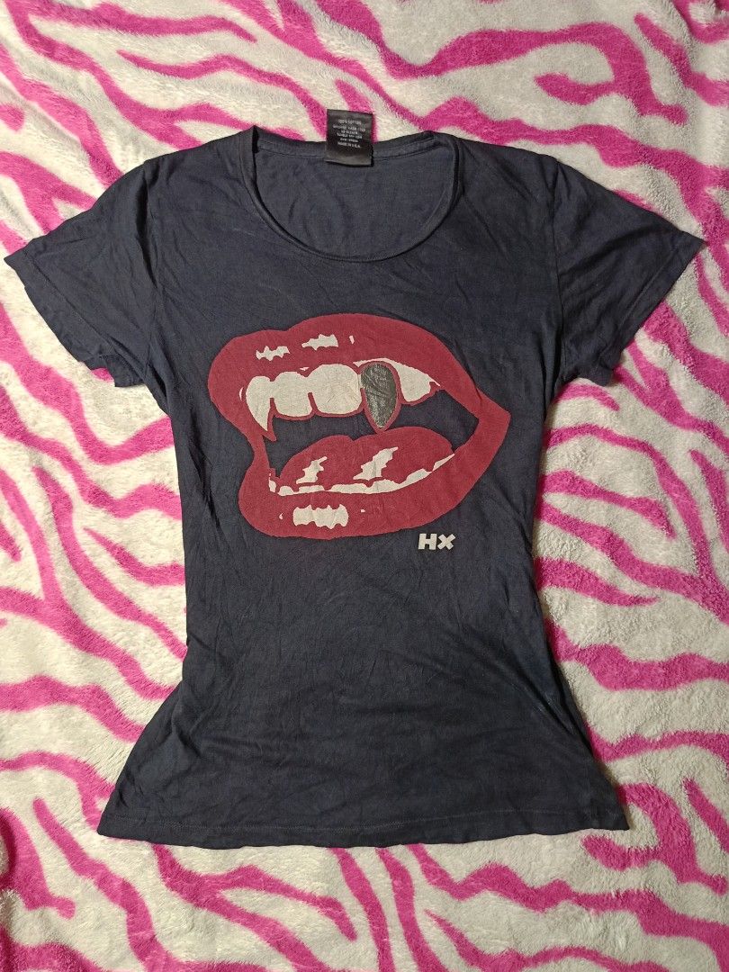 Vintage HX Vampire Fangs Graphic Tee (Category: Blouses) located in Binangonan. Submitted by uhwhynot (Listing ID 1464393906, Image 1). Description: goth punk.