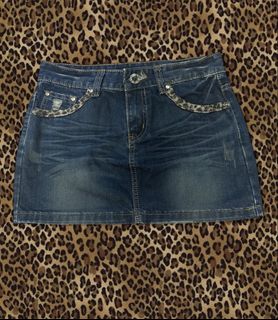 （分類：）位於 。 由 tina_xoxo.thrift 提交（商品編號 1464413989，圖片 1）。簡介： 。