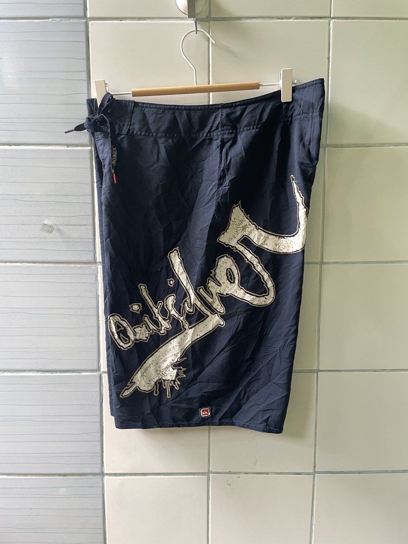 Vintage Quicksilver Board Short (Category: Swim Trunks & Board Shorts) located in Liloy. Submitted by juan2thrift (Listing ID 1464499703, Image 3). Description: Vintage Quicksilver Board Short Sise 32 on tags 9/10 Condition Very good condition.