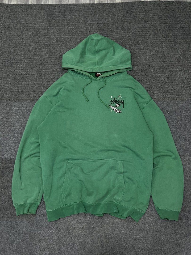 Vintage stussy astonaut design (Category: Coats, Jackets and Outerwear) located in Manila. Submitted by owjayy01 (Listing ID 1464368017, Image 2). Description: vintage stussy astonaut design.