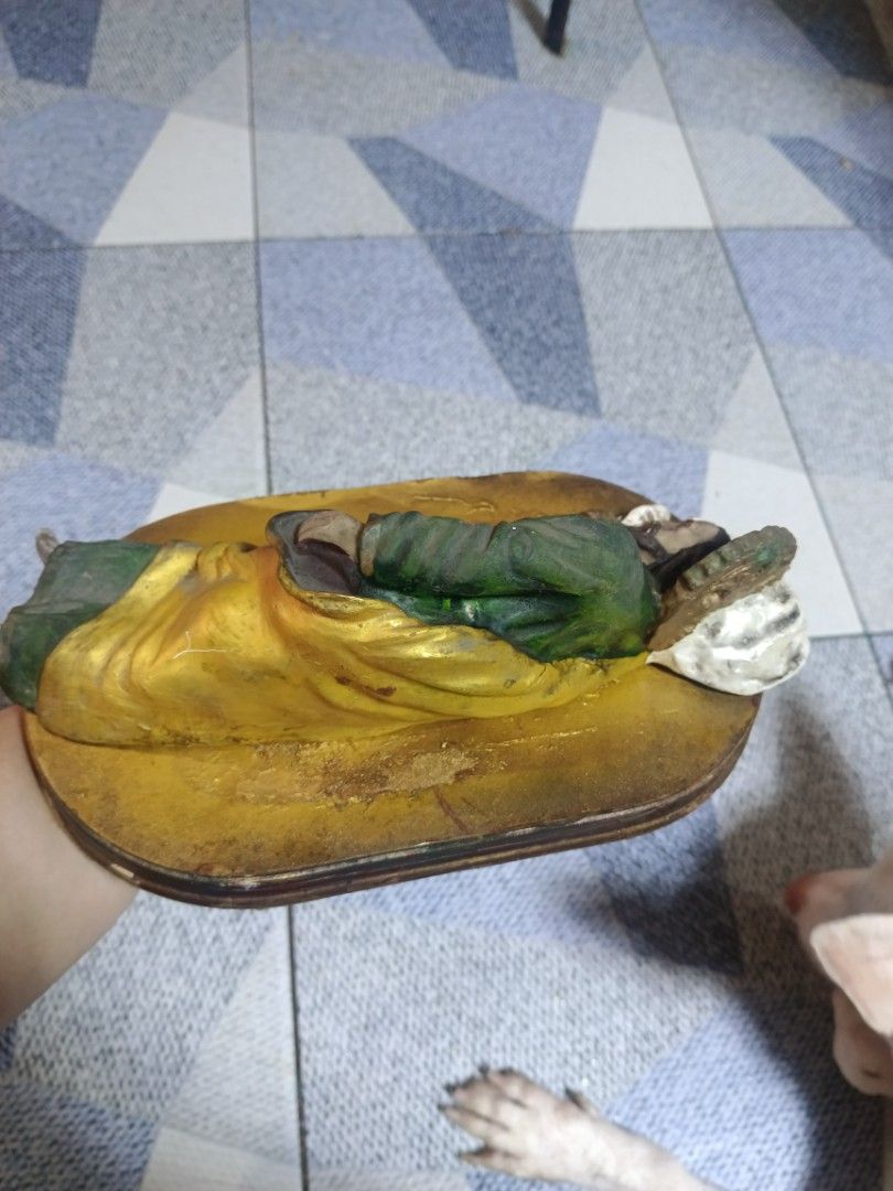 Vintage The Sleeping Saint Joseph (Category: Vintage Collectibles) located in Mandaluyong City. Submitted by theforgottentreasures (Listing ID 1464410588, Image 3). Description: 2300 pesos!!! 📌 Vintage The Sleeping Saint Joseph 11 x 6 inches made of fiber resin and wood what you see is what you get.