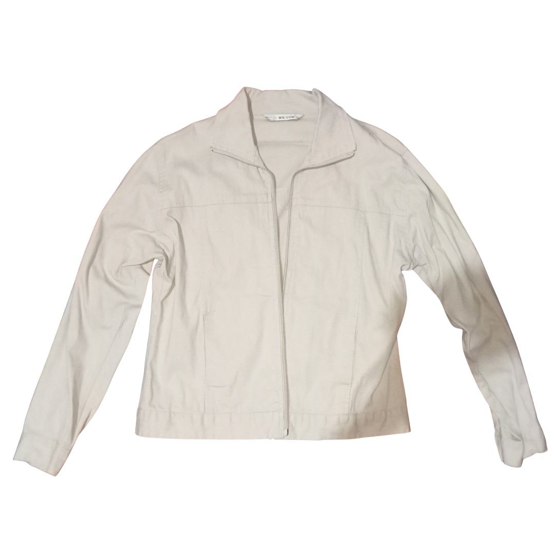 VINTAGE WILSON XL Beige Zip-Up Jacket (Category: Coats, Jackets and Outerwear) located in Baguio. Submitted by tequilamojito (Listing ID 1464470015, Image 1). Description: CUTE IN PERSON - Beige zip-up jacket from WILSON - Size: XL but slim fit (FITS S TO M BODY FRAME) - Features a collar and long sleeves - Two front pockets - Button closure on cuffs - Ideal for casual wear.