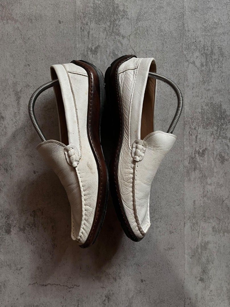 Visaruno loafers (Category: Dress Shoes) located in Manila. Submitted by _thrift_time (Listing ID 1464441208, Image 2). Description: Thrifted Authentic Excellent condition.