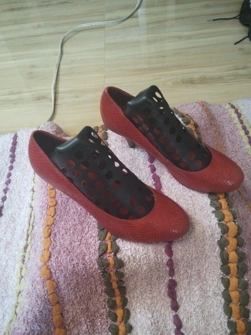 Viva Red Snake skin heels (Category: Heels) located in Calasiao. Submitted by alluringvenus.thriftshop (Listing ID 1464409286, Image 2). Description: very good condition brand new with price tags.