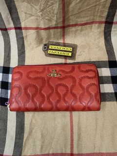(Category: ) located in . Submitted by curated_luxe_brandeds (Listing ID 1464503255, Image 1). Description: .