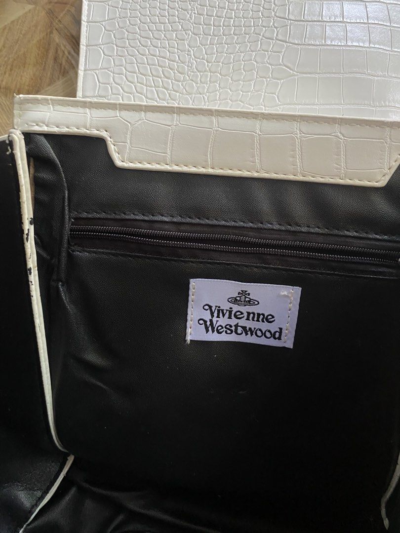 Vivienne Westwood Leather Bag (Category: Luxury Bags & Wallets) located in Davao. Submitted by workmensph (Listing ID 1464567278, Image 3). Description: .