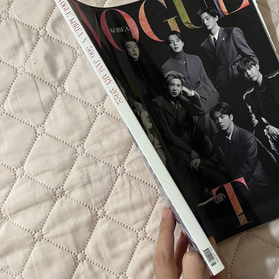 Vogue Korea January 2022 BTS Edition (Category: Magazines) located in Quezon City. Submitted by julia_ppp (Listing ID 1464553628, Image 2). Description: no issuesss.