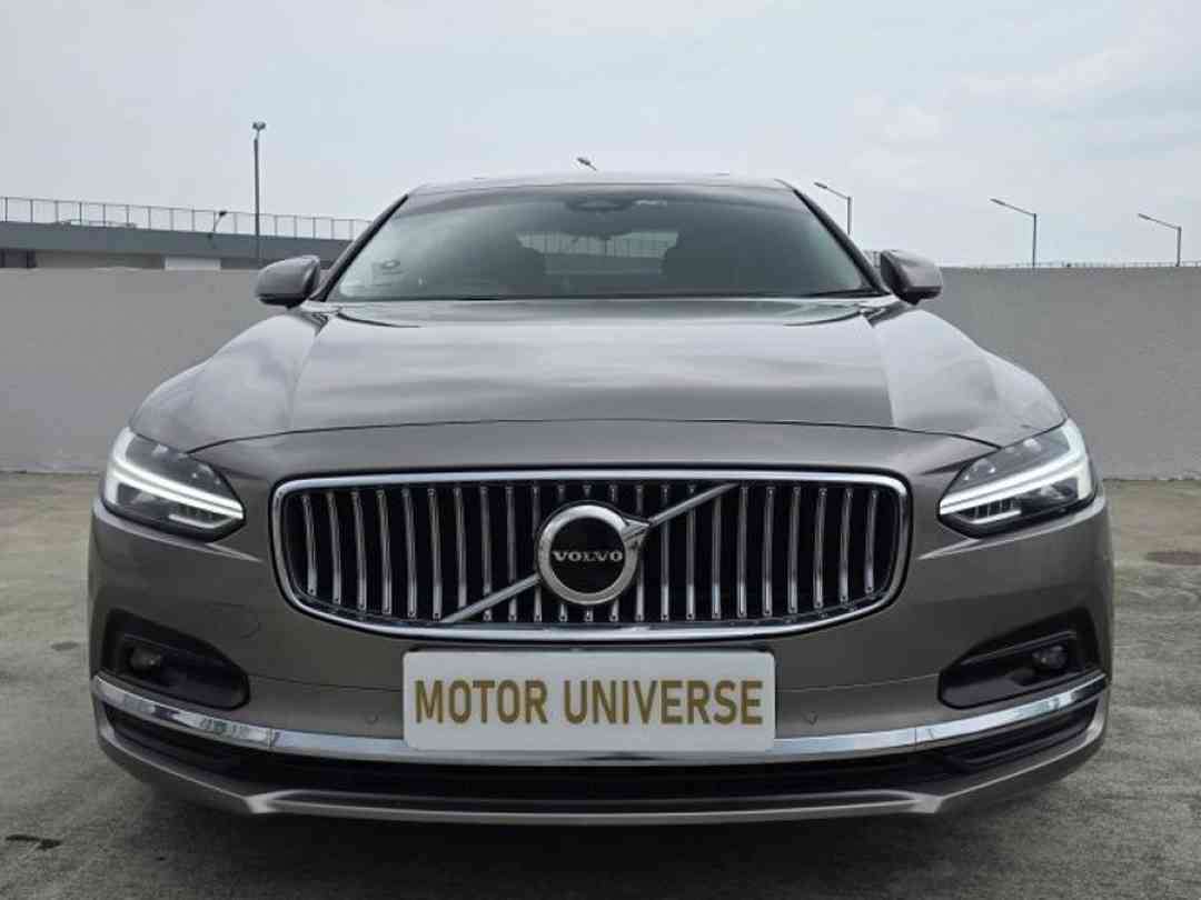 (Category: ) located in . Submitted by motoruniverse (Listing ID 1464410099, Image 1). Description: .