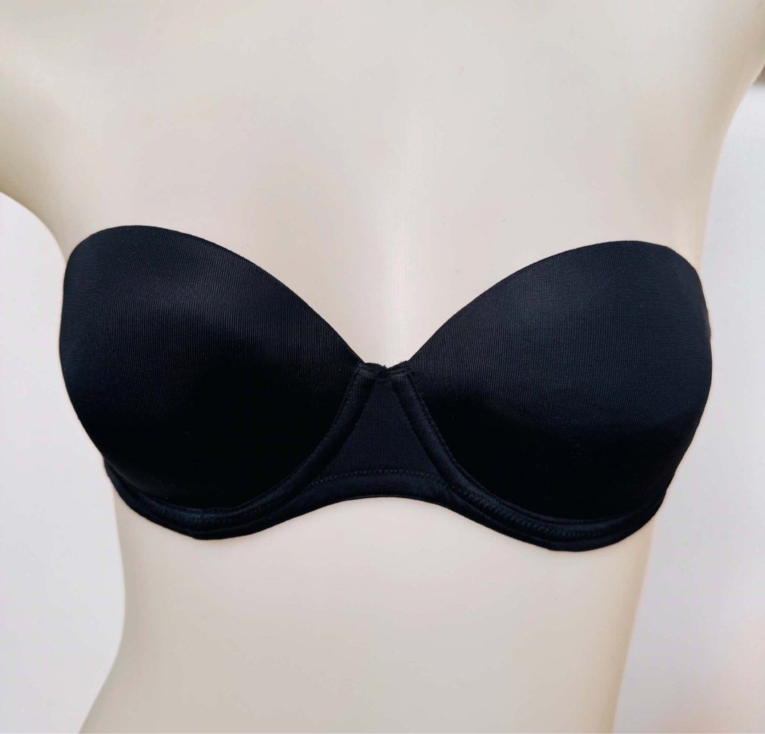 VS black bra 32A (Category: Undergarments & Loungewear) located in San Jose. Submitted by 99ners (Listing ID 1464466505, Image 1). Description: .