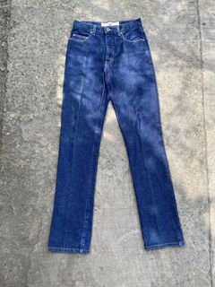 (Category: ) located in . Submitted by re.worn082 (Listing ID 1464441535, Image 1). Description: .