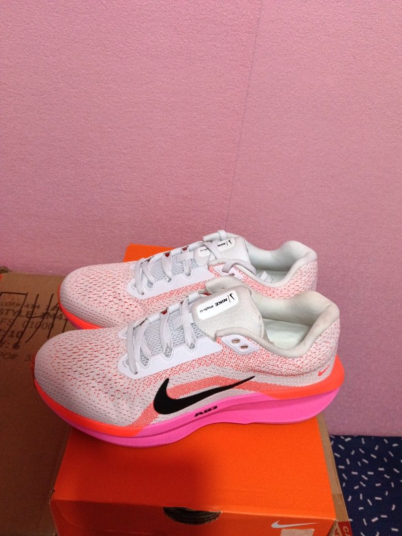 W Nike Air Winflo 11 (Category: Activewear) located in Cavite. Submitted by purplepink30 (Listing ID 1464438016, Image 2). Description: Shopworn Store display left side.