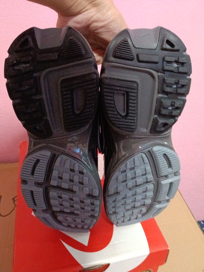 W Nike V2K Run gtx (Category: Activewear) located in Cavite. Submitted by purplepink30 (Listing ID 1464467340, Image 3). Description: .
